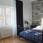 Apartman Charles Square